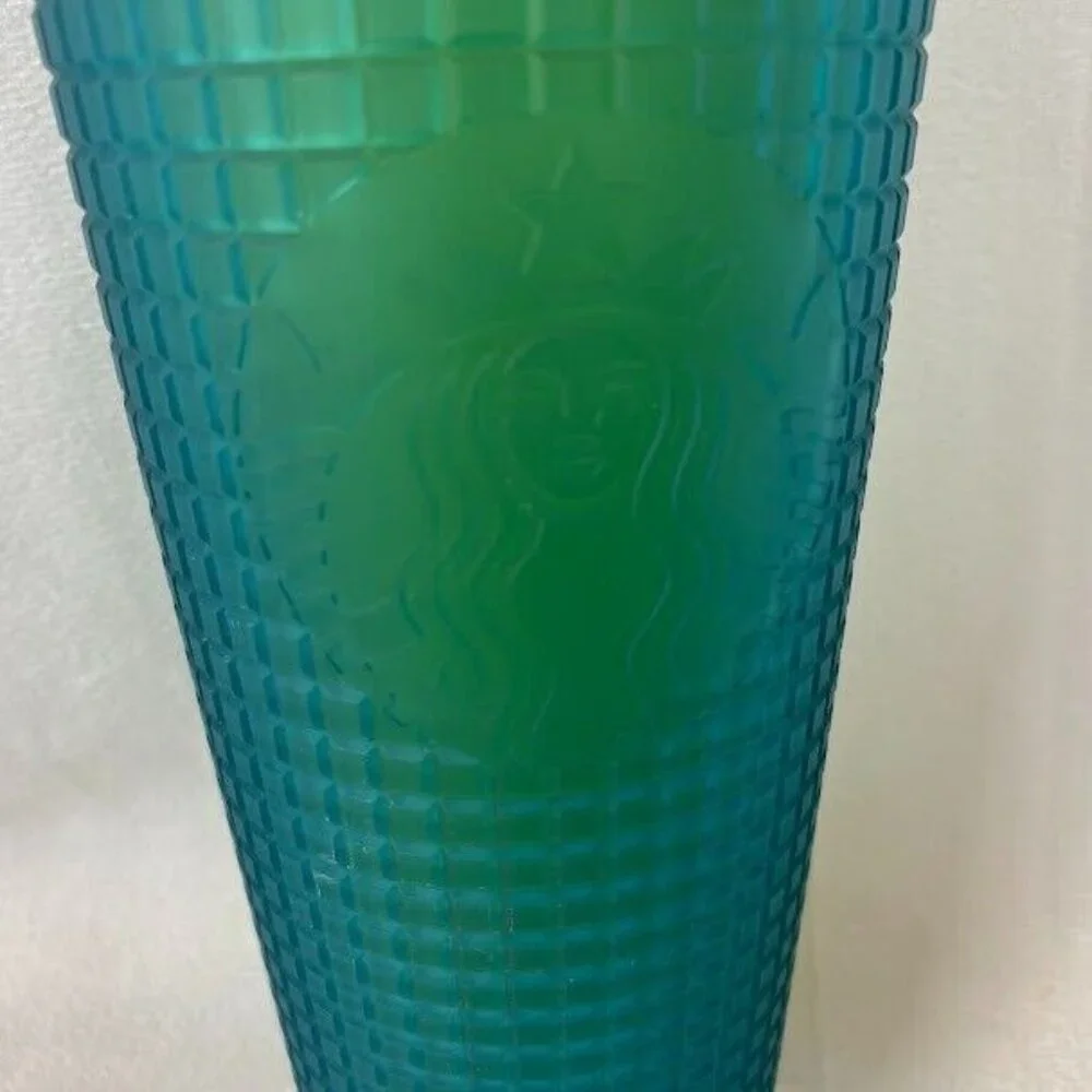 Starbucks‎ Winter 2022 Green / Yellow / Blue Studded Grid 24oz Venti Tumbler Cup